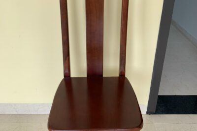 The Enduring Elegance of Traditional Wooden Chairs: A Tribute to Timeless Craftsmanship